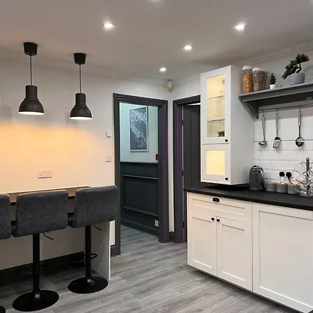 Cosy Detached House In Bradford * Bradford (West Yorkshire)
